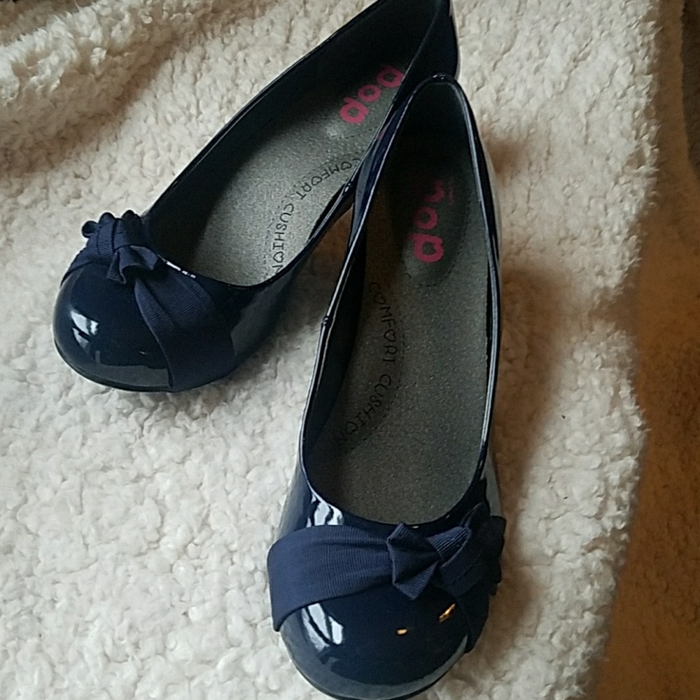 NWT Patent Navy heels
